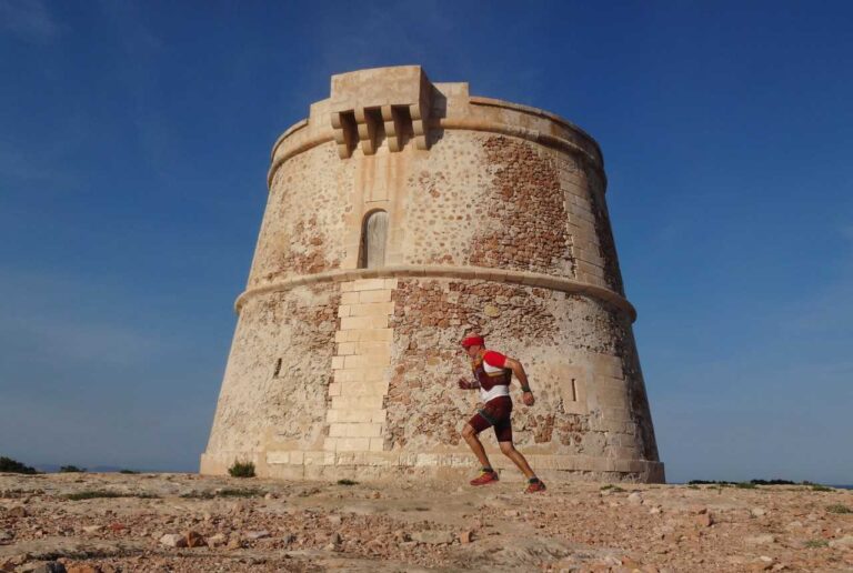 Carles Aguilar completa con éxito su reto de recorrer Formentera por la diabetes