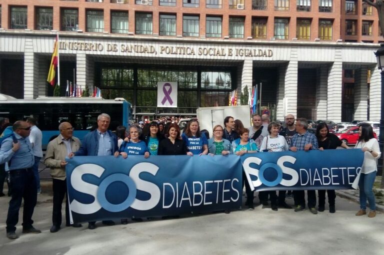 Asociaciones de Diabetes contra el defensor del pueblo
