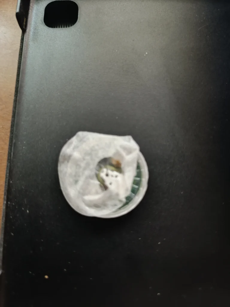 No pega , se cae , se fue ….